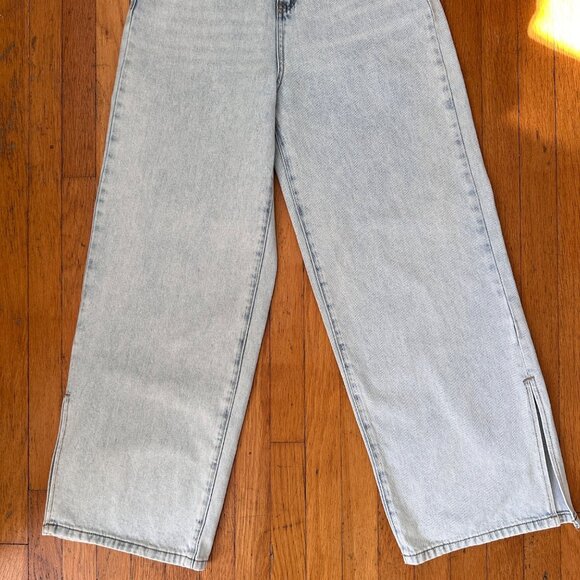 Urban Revivo Women's High Rise Light Wash Wide Leg Jeans, Size 6 - Picture 6 of 9